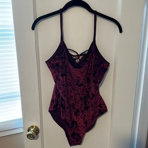 Crushed velvet body suit